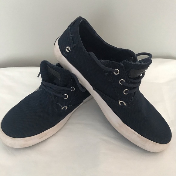 Sperry sneakers -(Box F) - Picture 2 of 8